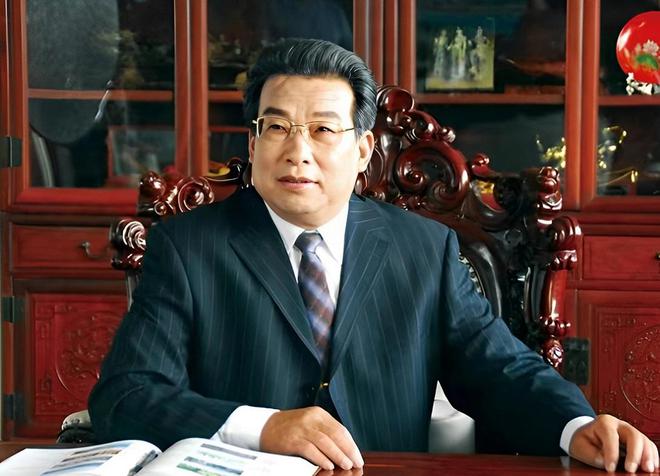 揭晓坐拥身价4770亿一位外地老板闯进前三麻将胡了试玩模拟器山东2025年十大富豪(图3)