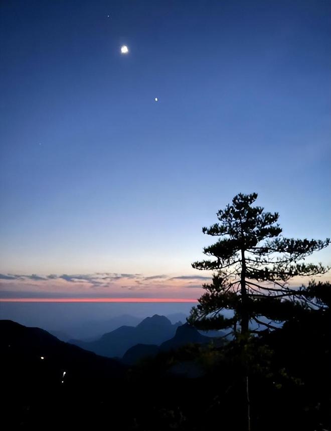 看避坑指南黄山旅游五天本地旅行社人均报价PG电子麻将胡了模拟器首次去黄山旅游必(图2)